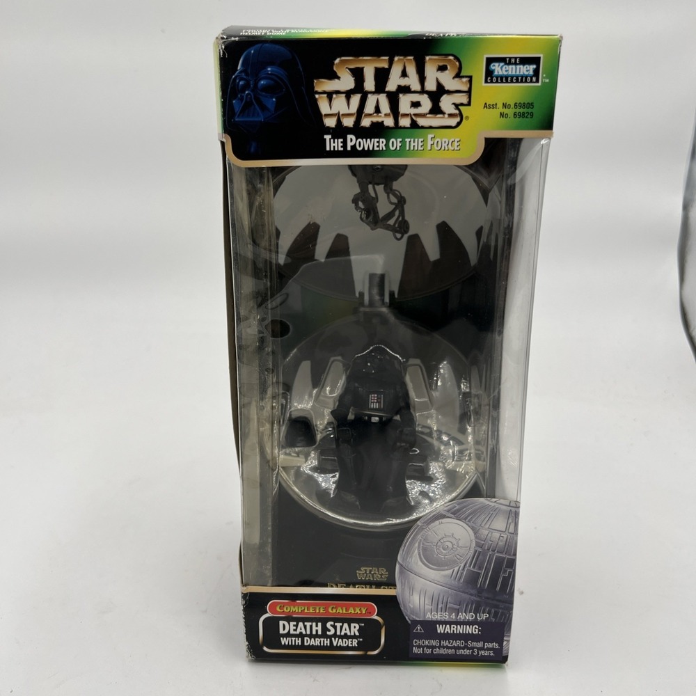 Star Wars POTF Complete Galaxy Death Star with Darth Vader 1998 Hasbro New